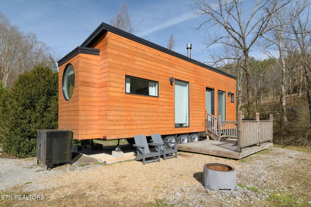 Photo of 827 Mill Creek Rd, Pigeon Forge, TN 37863 (MLS # 1329326)