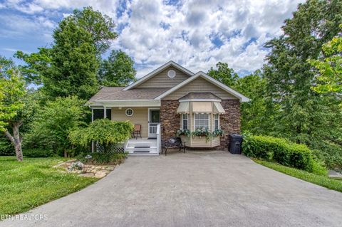 Photo of 2720 Cobblestone Drive, Pigeon Forge, TN 37863 (MLS # 1317353)