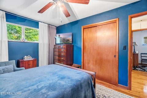 Tiny photo for 121 W Hutchinson Circle, Oak Ridge, TN 37830 (MLS # 1348281)