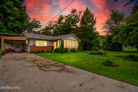 Tiny photo for 121 W Hutchinson Circle, Oak Ridge, TN 37830 (MLS # 1348281)