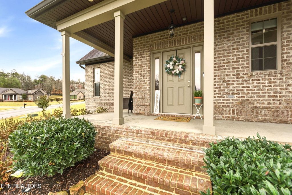 Photo of 106 Creek View Court, Oak Ridge, TN 37830 (MLS # 1330549)