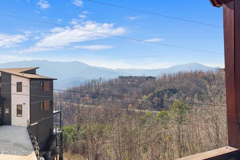 Tiny photo for 920 W Cedar Lane, Gatlinburg, TN 37738 (MLS # 1333682)