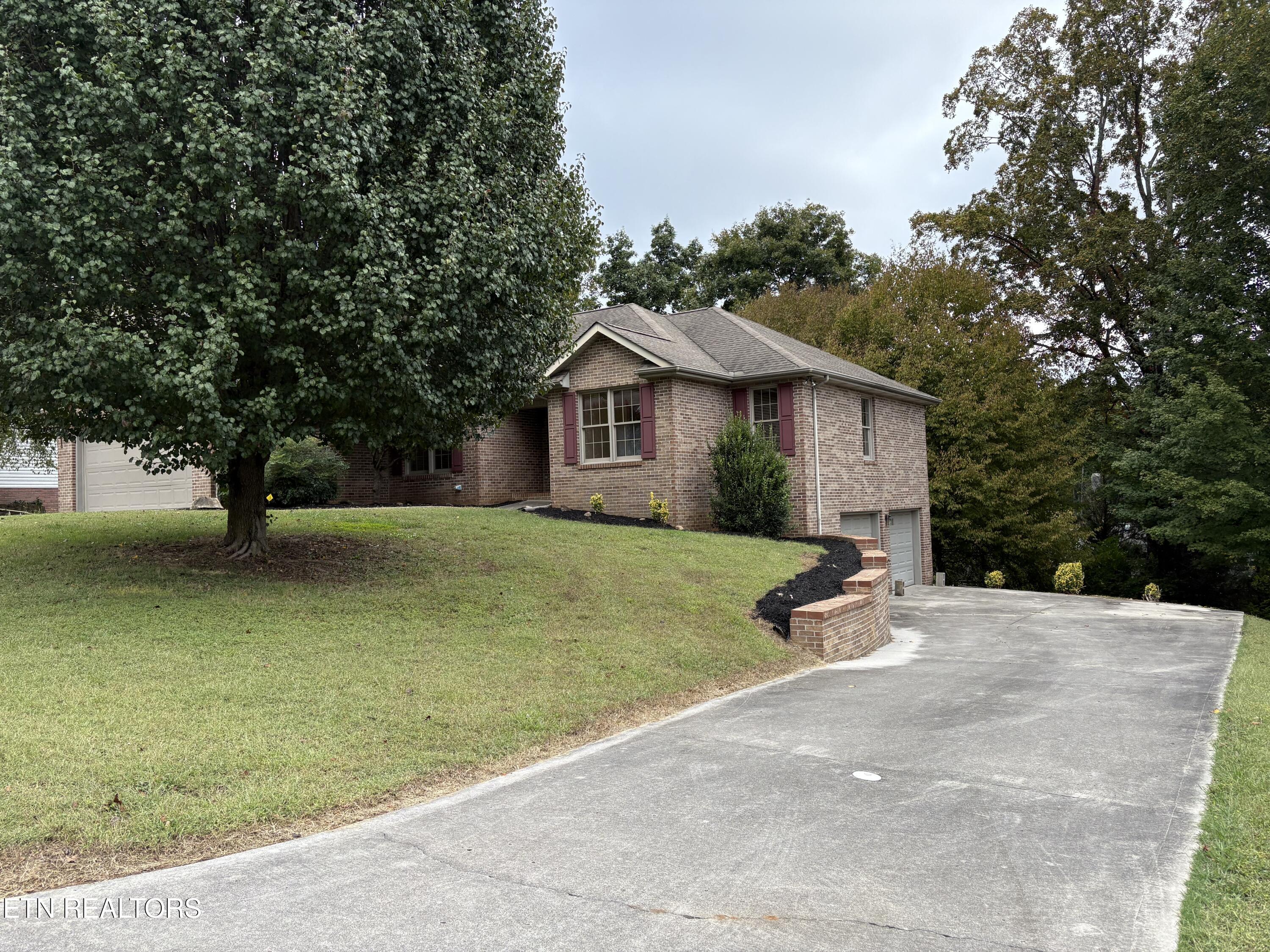 232 Country Run Circle 3