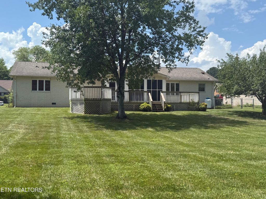 Photo of 717 Calvin St, Kingston, TN 37763 (MLS # 1308343)