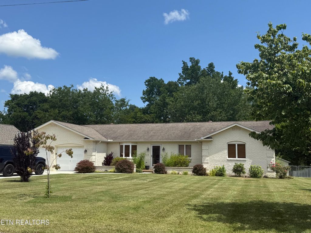 Photo of 717 Calvin St, Kingston, TN 37763 (MLS # 1308343)