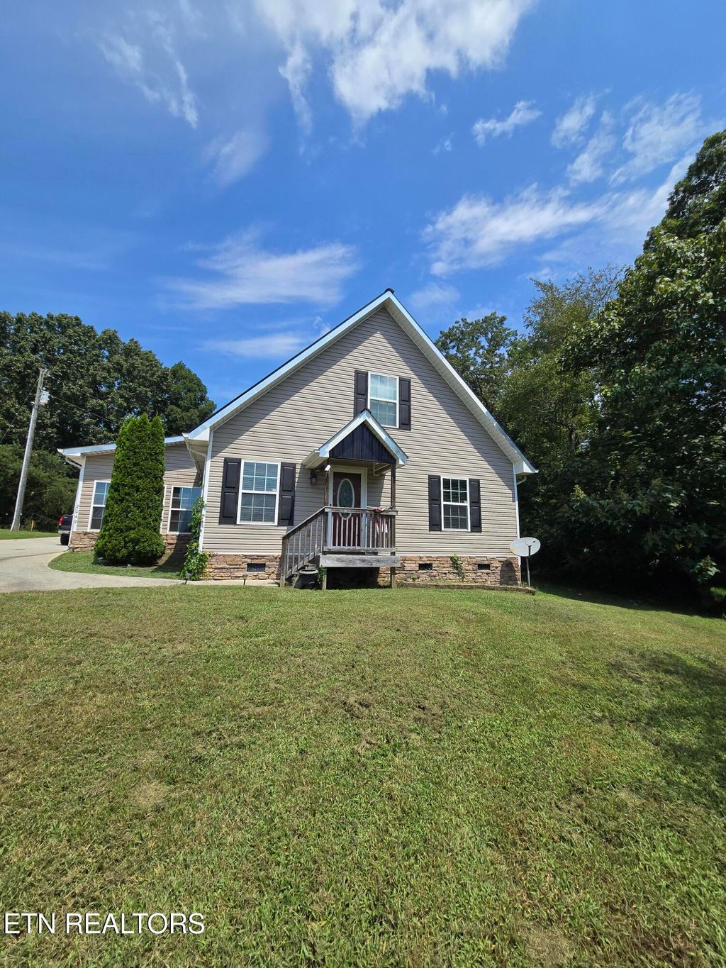 Photo of 2049 Highway 322 E, Sweetwater, TN 37874 (MLS # 1312181)