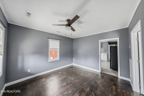 Tiny photo for 119 E 6th St, Rocky Top, TN 37769 (MLS # 1352507)