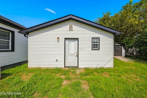 Tiny photo for 119 E 6th St, Rocky Top, TN 37769 (MLS # 1352507)