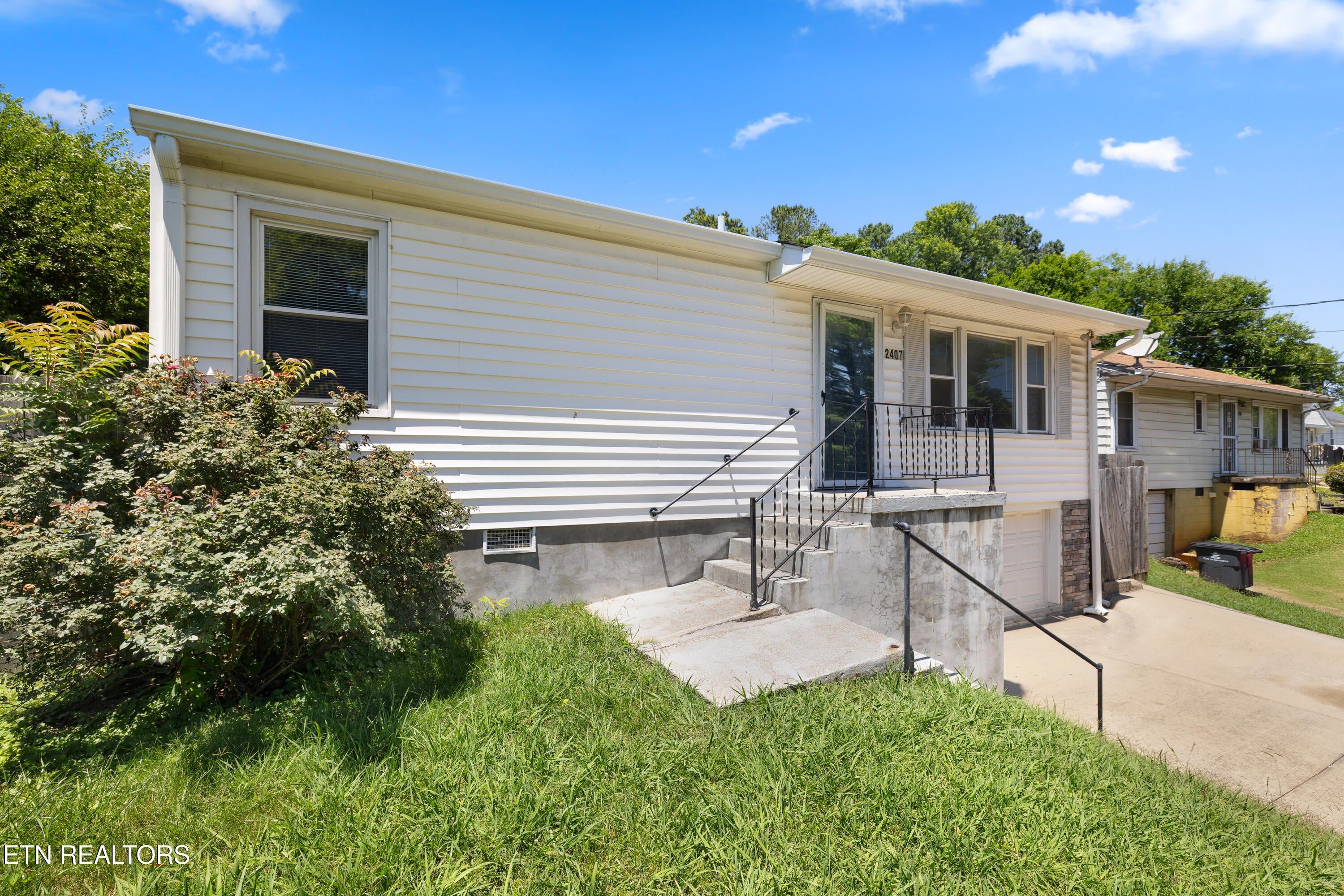 2407 Cecil Ave