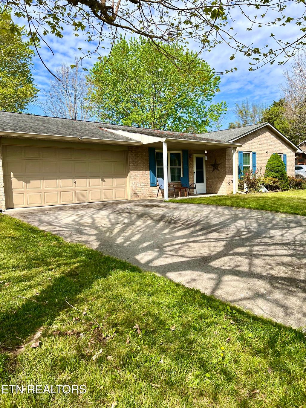 Photo of 7021 Pisa Circle, Corryton, TN 37721 (MLS # 1340748)
