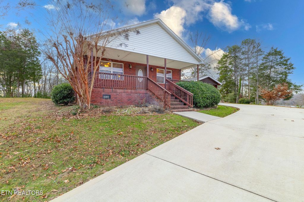 Photo of 103 Hilltop Drive, Kingston, TN 37763 (MLS # 1287766)