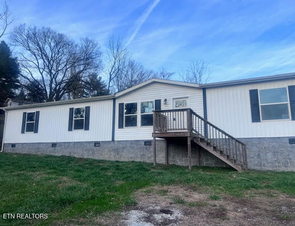 Photo of 420 Lewallen Hollow Rd, Clinton, TN 37716 (MLS # 1323941)