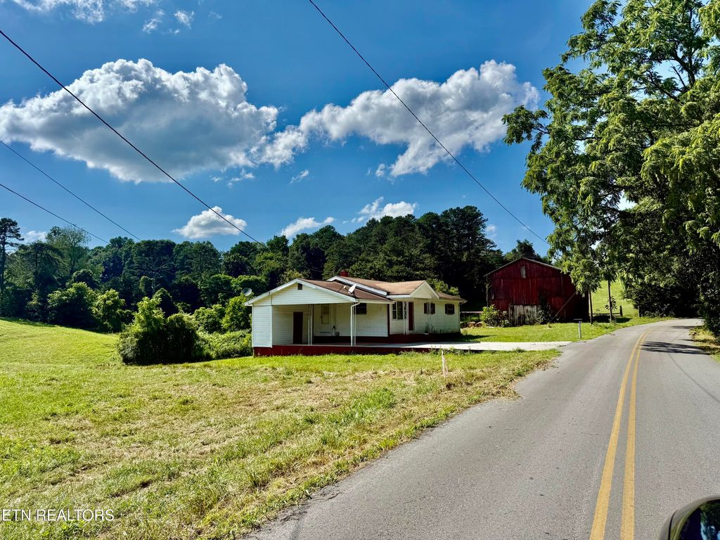 Photo of 1087 HARMON Rd, New Tazewell, TN 37825 (MLS # 1308689)