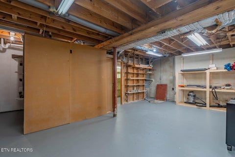 Tiny photo for 909 W Outer Drive, Oak Ridge, TN 37830 (MLS # 1345902)