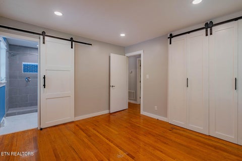Tiny photo for 909 W Outer Drive, Oak Ridge, TN 37830 (MLS # 1345902)