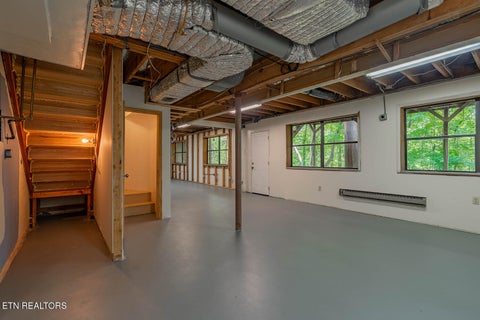 Tiny photo for 909 W Outer Drive, Oak Ridge, TN 37830 (MLS # 1345902)