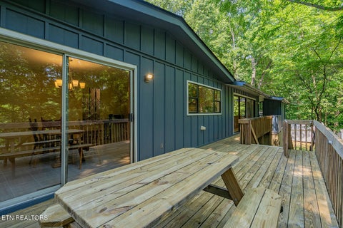 Tiny photo for 909 W Outer Drive, Oak Ridge, TN 37830 (MLS # 1345902)