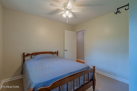 Tiny photo for 909 W Outer Drive, Oak Ridge, TN 37830 (MLS # 1345902)