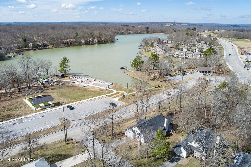 Photo of 112 Gilford Terrace Terrace, Crossville, TN 38558 (MLS # 1291717)