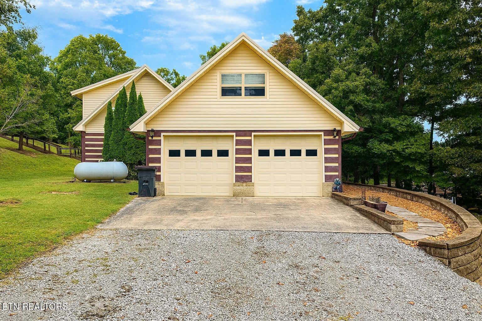 2340 Red Cloud Road