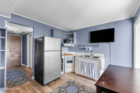 Tiny photo for 1700 Clinch Ave #311, Knoxville, TN 37916 (MLS # 1335461)