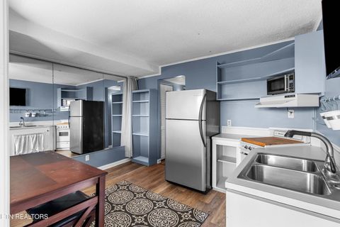 Tiny photo for 1700 Clinch Ave #311, Knoxville, TN 37916 (MLS # 1335461)