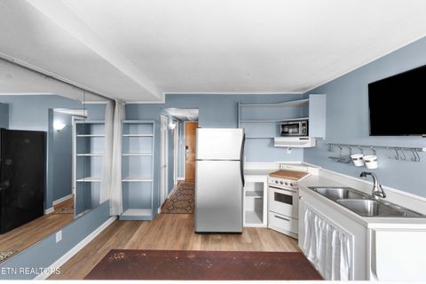 Tiny photo for 1700 Clinch Ave #311, Knoxville, TN 37916 (MLS # 1335461)