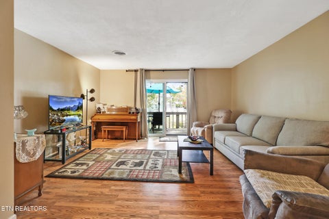 Tiny photo for 74 Lakeshore Court #82, Crossville, TN 38558 (MLS # 1360327)