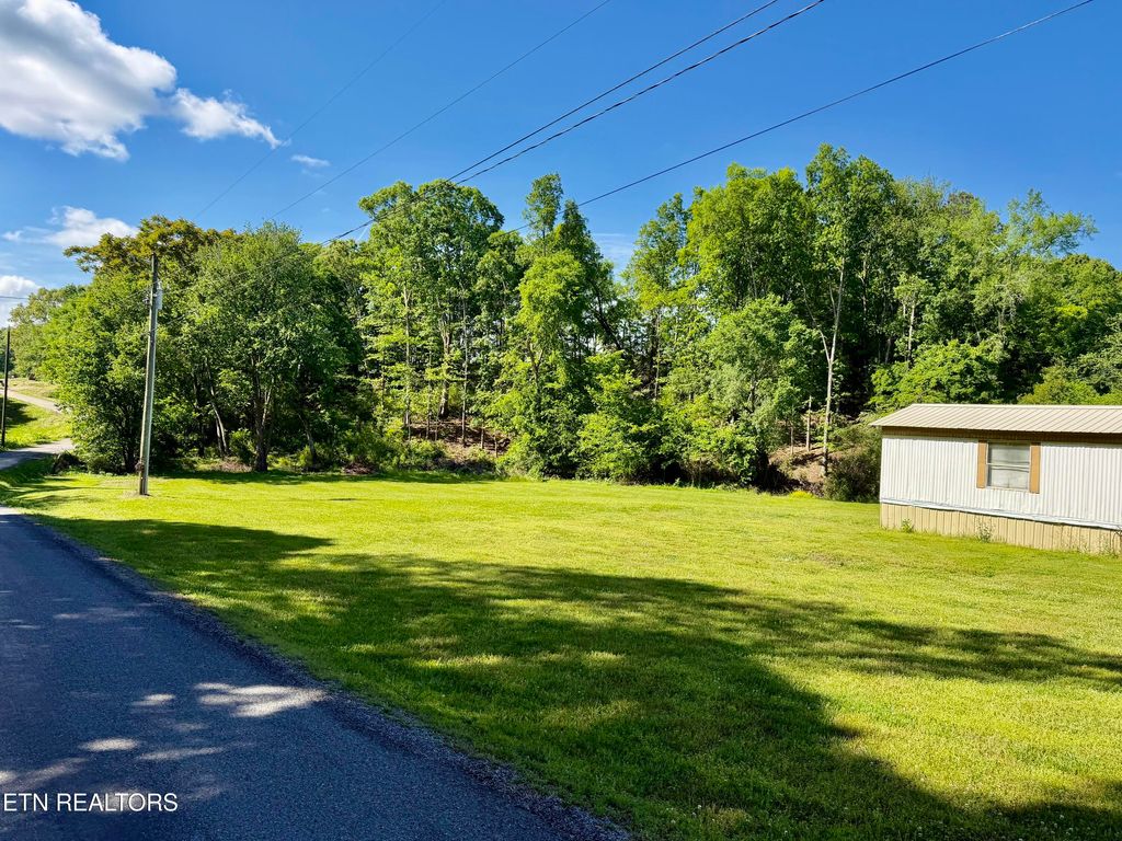 Photo of 147 County Road 311, Sweetwater, TN 37874 (MLS # 1339023)