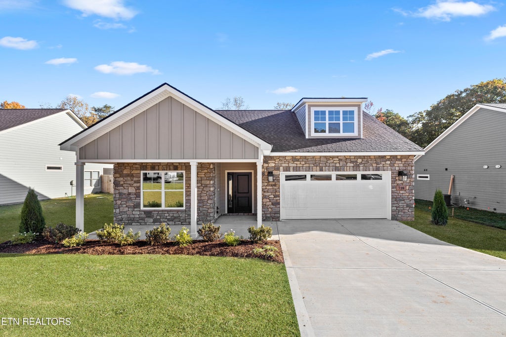 Photo of 710 Greenhead Lane, Knoxville, TN 37924 (MLS # 1244133)