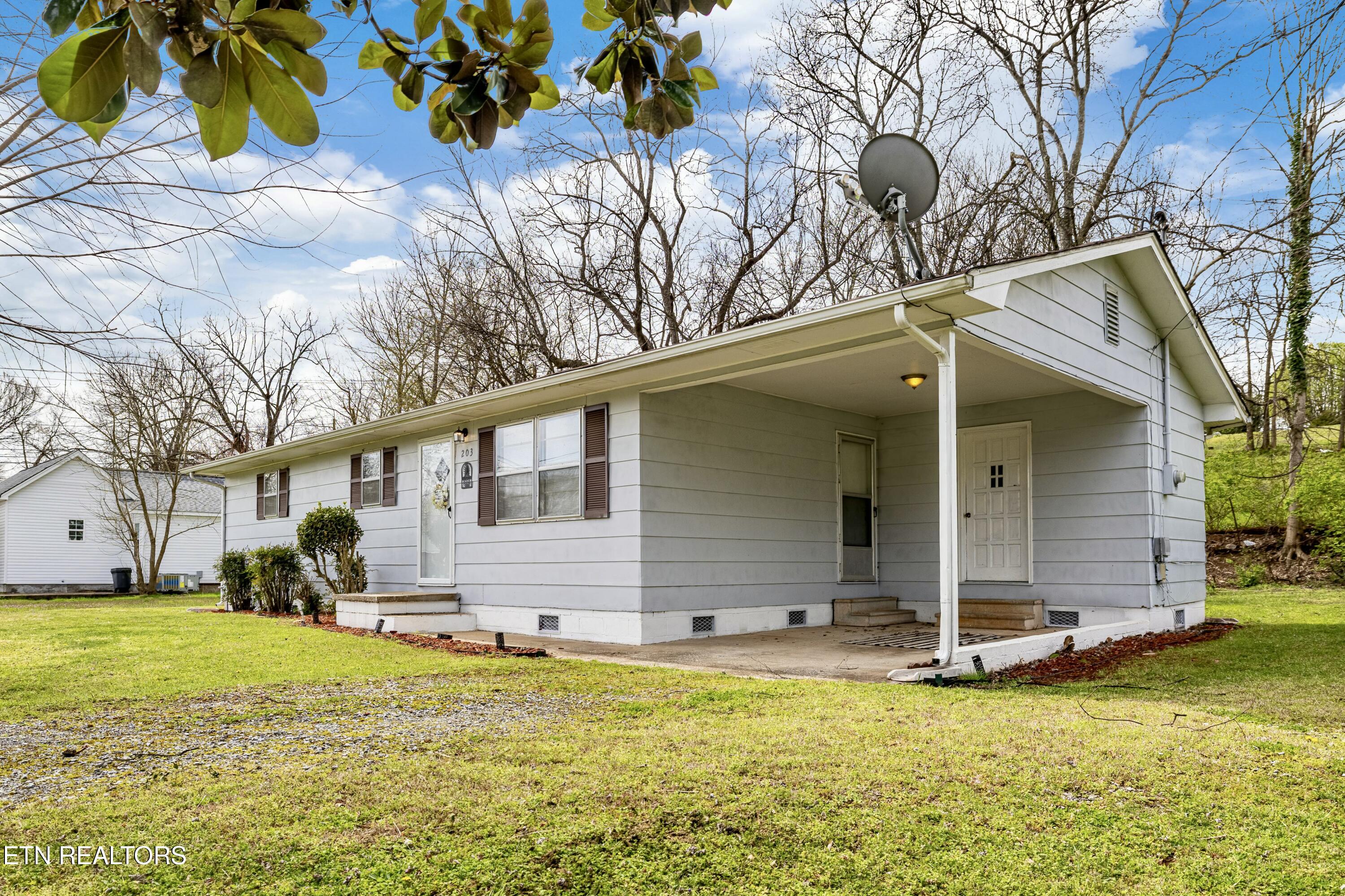 203 Gaines St