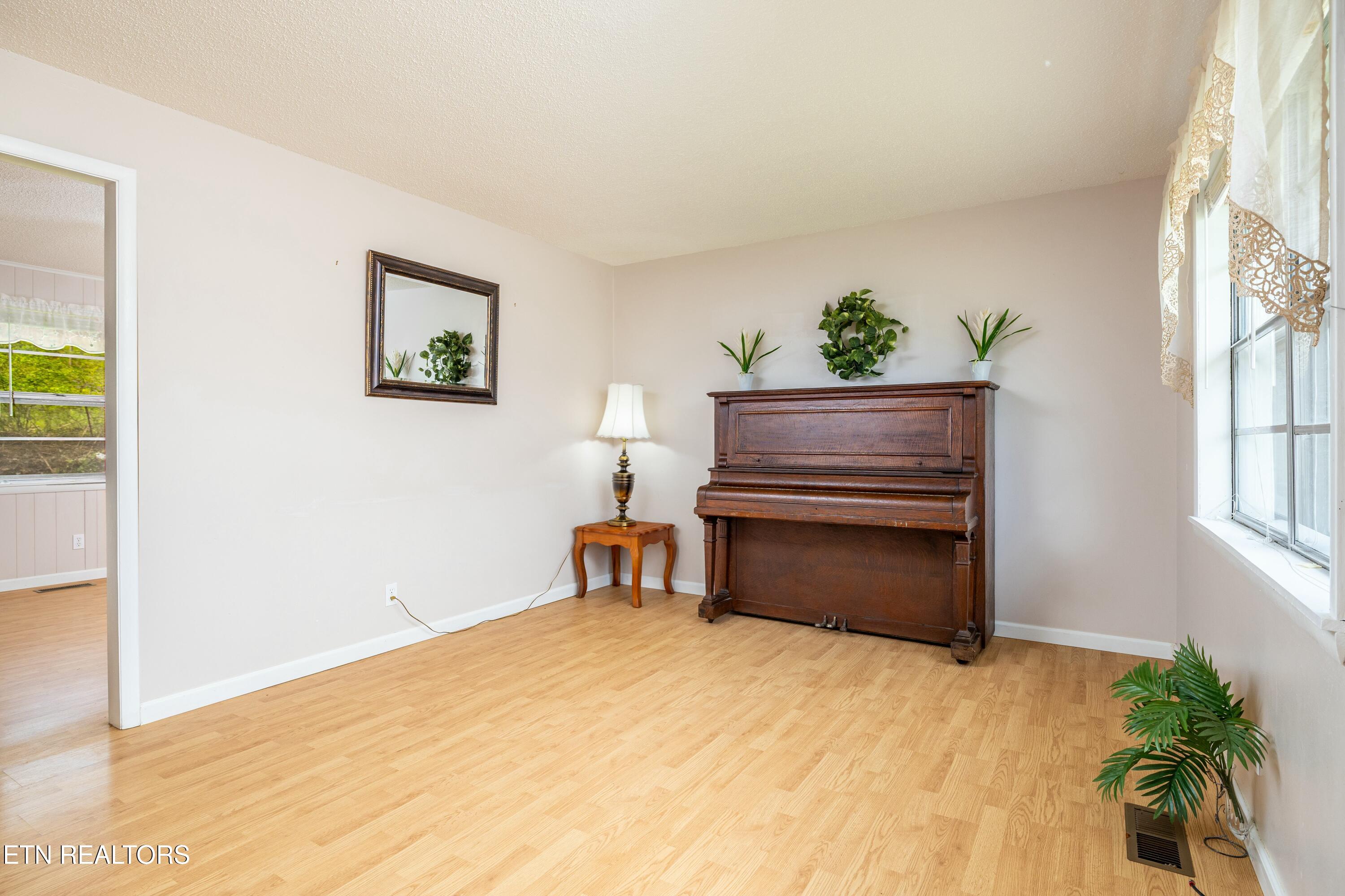 203 Gaines St
