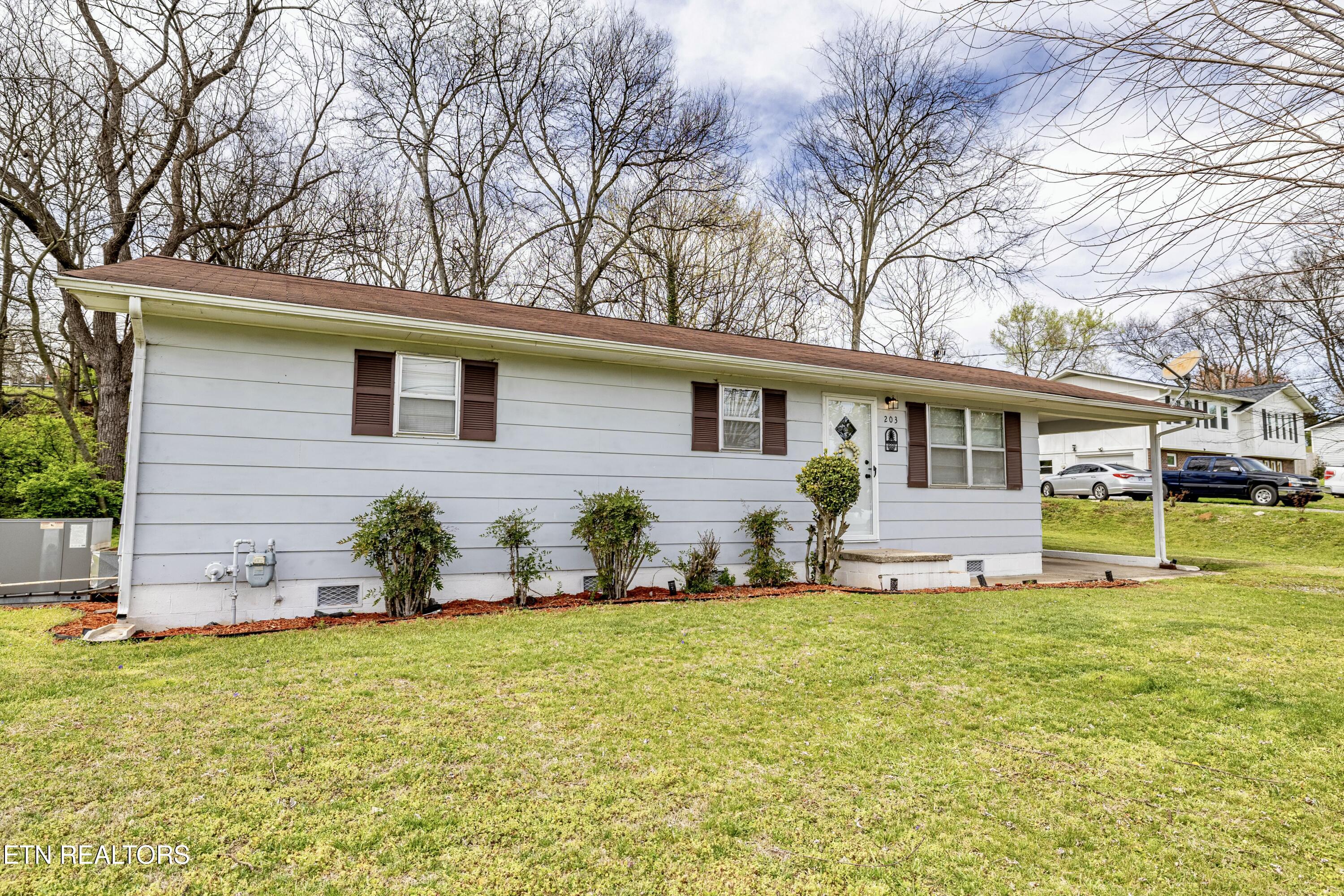 203 Gaines St