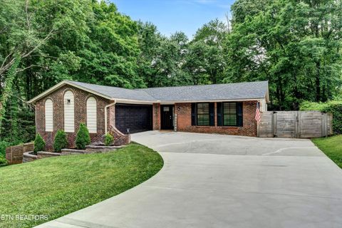 Single Family Residence in Knoxville TN 1601 Hightop Tr.jpg