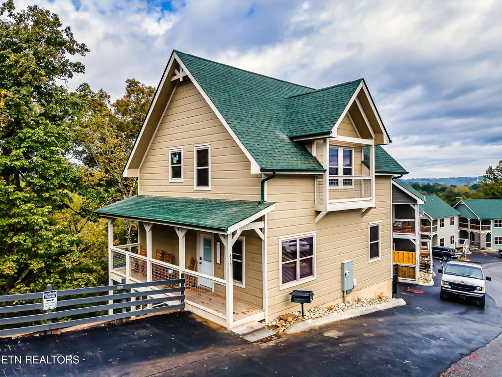 Photo of 855 Osprey Way, Pigeon Forge, TN 37863 (MLS # 1266877)