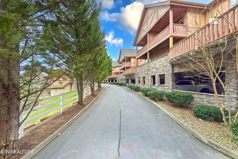 830 Golf View Blvd 3206 Pigeon Forge TN 37863