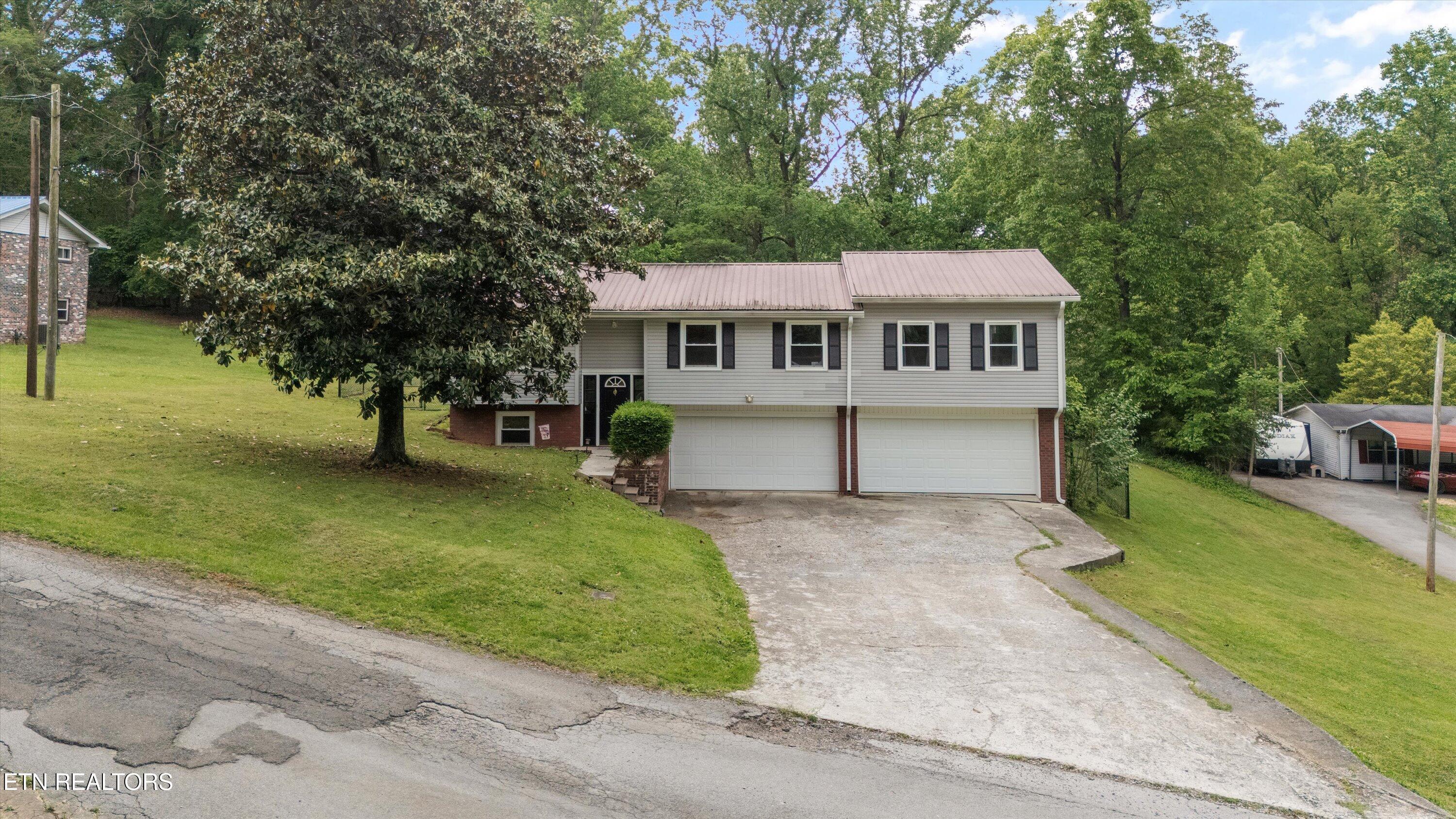 216 Cox Rd