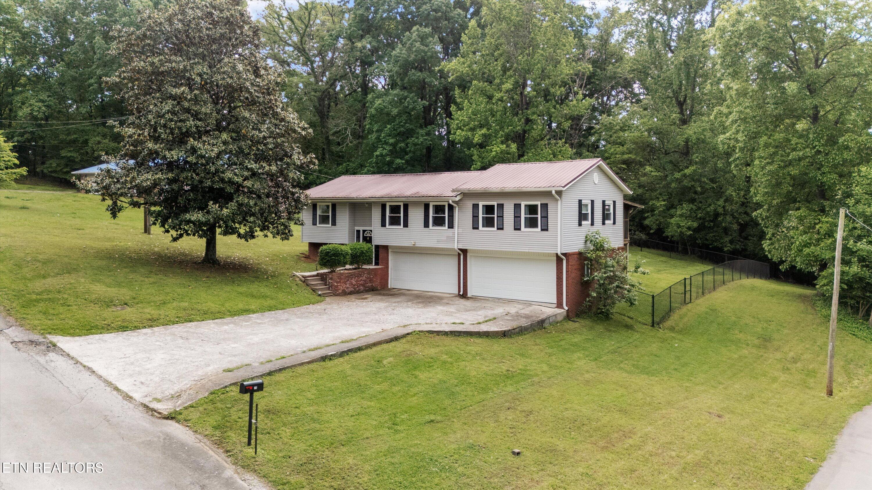 216 Cox Rd