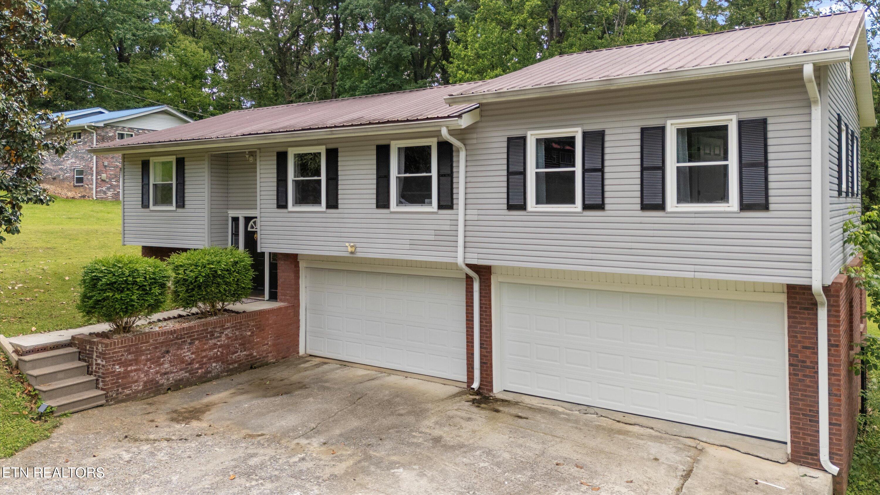 216 Cox Rd