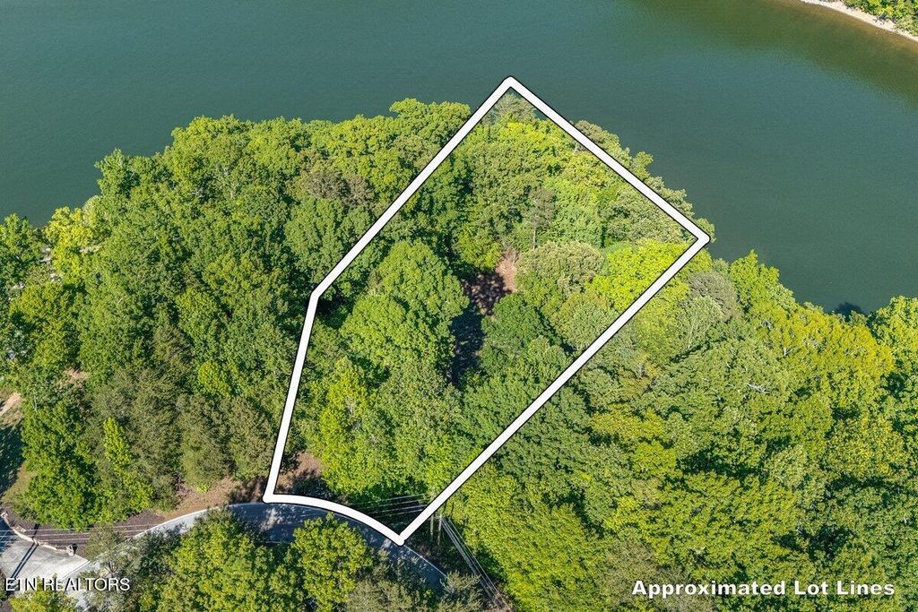 Photo of 1196 Indian Shadows Drive #28, Ten Mile, TN 37880 (MLS # 1338540)