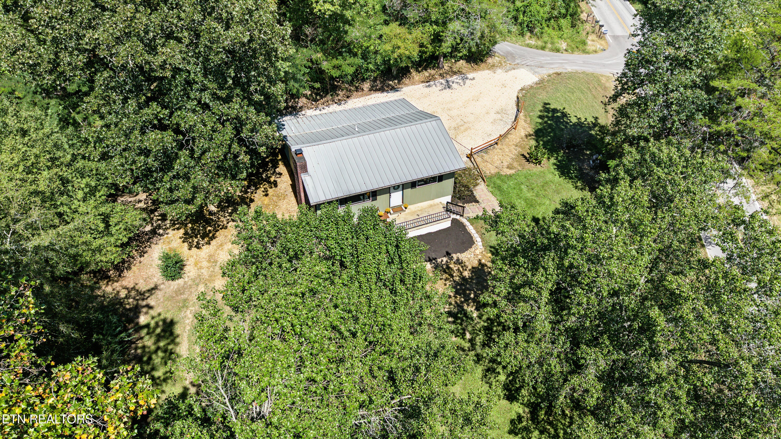 228 Laurel Valley Rd