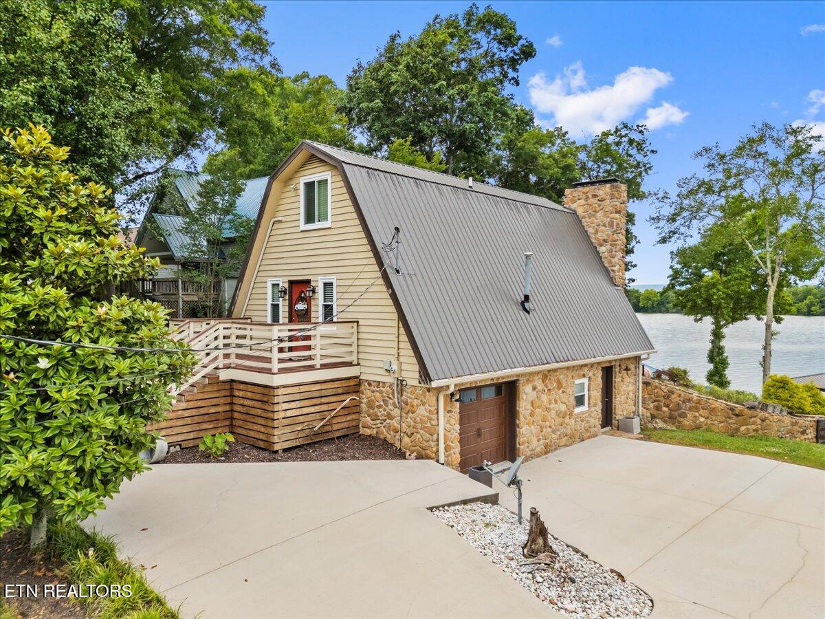 439 Dogwood Lane