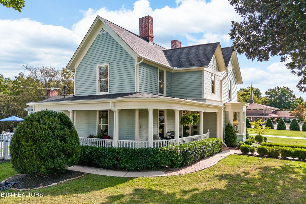 Photo of 3163 W Old Andrew Johnson Hwy, Strawberry Plains, TN 37871 (MLS # 1275977)