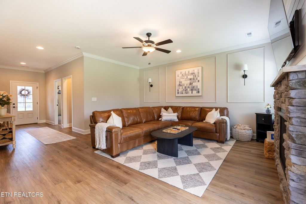 Photo of 117 Songberry St, Oak Ridge, TN 37830 (MLS # 1343313)