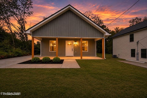 Photo of 1429 Lewis Ave, Knoxville, TN 37920 (MLS # 1359916)