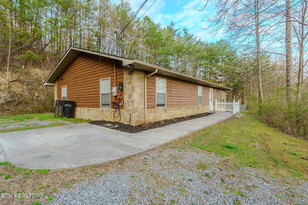 Photo of 1430 Am King Way, Sevierville, TN 37876 (MLS # 1332094)