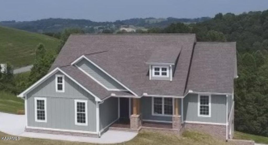 Photo of 195 Marble Point Way Way, New Tazewell, TN 37825 (MLS # 1225679)