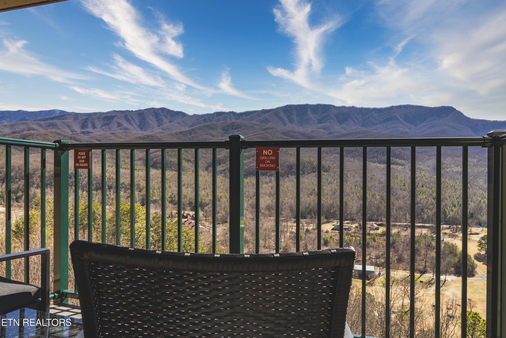 Photo of 3710 Weber Rd #303, Gatlinburg, TN 37738 (MLS # 1354080)