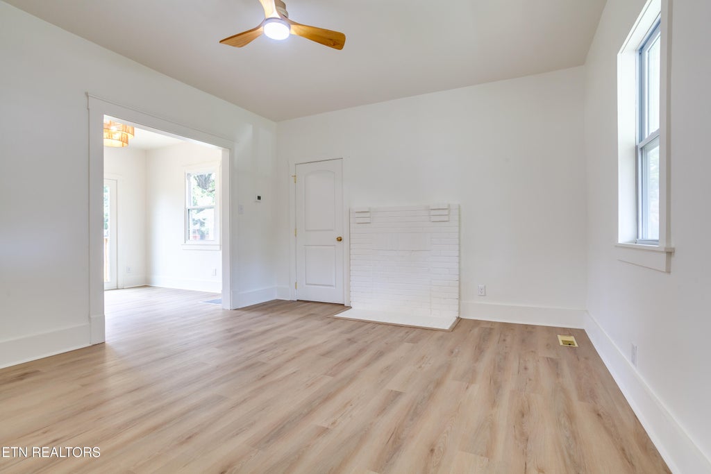 Photo of 313 Lynnwood Drive, Knoxville, TN 37918 (MLS # 1359163)