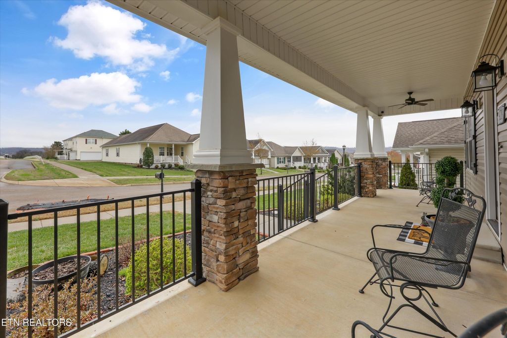 Photo of 928 Stratford Ave, Sweetwater, TN 37874 (MLS # 1332542)